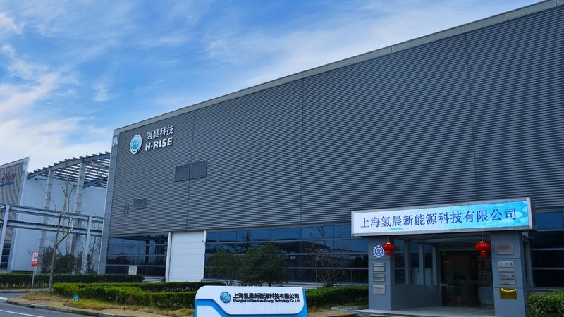 新能源工程招标资格审查：关键要素与流程解析